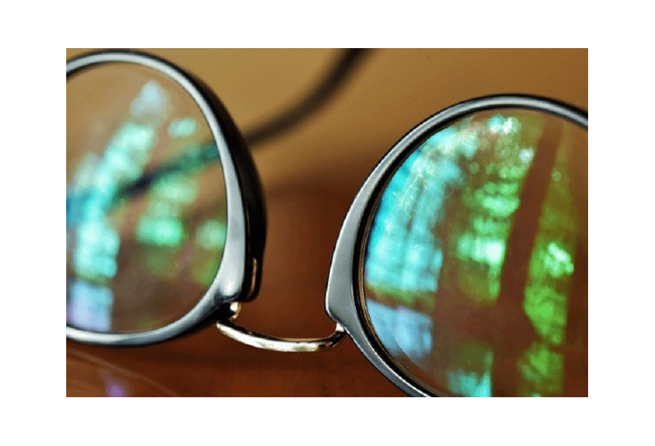 Spectacle lens coating